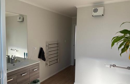 Napier Cama Y Desayuno | CareGreen BnB
