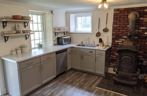 Hopewell Casa | Caretaker's Cottage - 4 Bedrooms Pet Friendly On The River