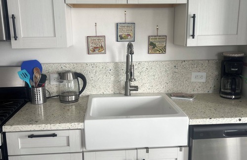 Estate Kings Quarter Apartamento | Caribbean Delight, exceptional views, charming 2 bedroom, 2 bath apartment.