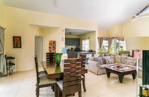 La Mulata Villa | Caribbean Getaway - Villa completa con piscina privada en una comunidad cerrada y segura