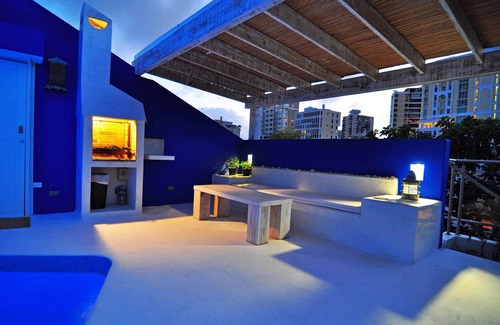 Parque Apartamento | Caribbean Penthouse- Frente a la playa, piscina en la azotea, grupos, HoneyMooners, generador