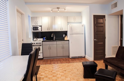 Hollywood Hotel | Caribbean Resort Suites