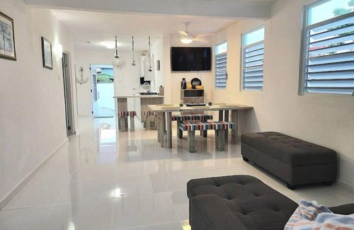 Arroyo Casa | Caribbean Sea Beachfront Solar Backup House Fisherman Village Boardwalk A/C WiFi