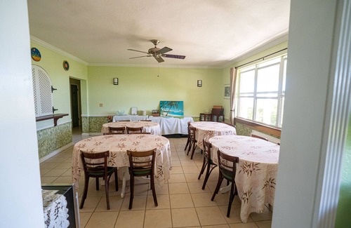 Estate Salt River Casa | Caribbean View, Double Queen Beds, plenty of Island Charm and breakfast