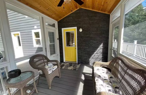 Lutsen Cabina | Caribou Sunrise, Lakeside Cabin in the Northwoods!