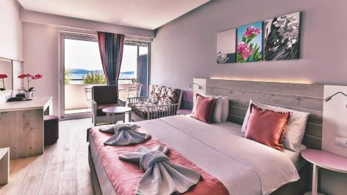 Bijela Hotel | Carine Hotel Park