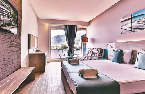 Bijela Hotel | Carine Hotel Park