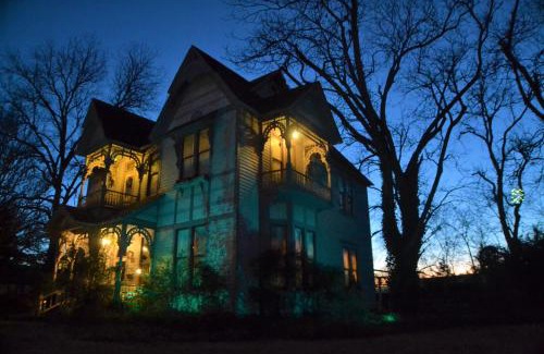 Bonham Cama Y Desayuno | Carleton House Bed and Breakfast