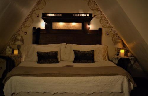 Bonham Cama Y Desayuno | Carleton House Bed and Breakfast