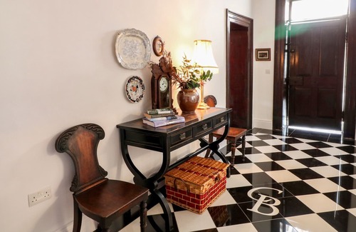 Enniscorthy Cabaña | CARLEY'S BRIDGE HOUSE, family friendly in Enniscorthy, County Wexford