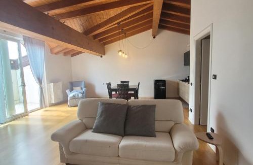 Bossico Apartamento | Carlotta Mountain Lake Iseo Hospitality
