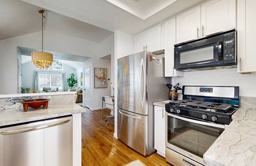 Aviara Cabaña | Carlsbad Bluewater Breeze Beach Getaway with Furnished Patio & Full Kitchen + Shared Pool & Spa