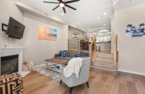 Carlsbad Village Casa | Carlsbad Village Escape 3-Bed 2,5-Bath steps from the beach