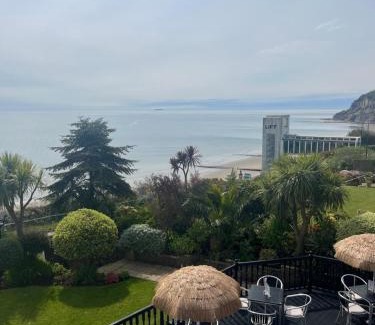Shanklin Hotel | Carlton Hotel