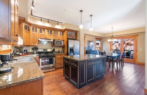 Blind Bay Casa | Shuswap Lake - Lodge excepcionalmente diseñado ofrece comodidad y vida de lujo