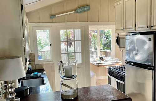 Northeast Carmel Casa | Carmel-by-the-Sea Cottage-Great Walking Location