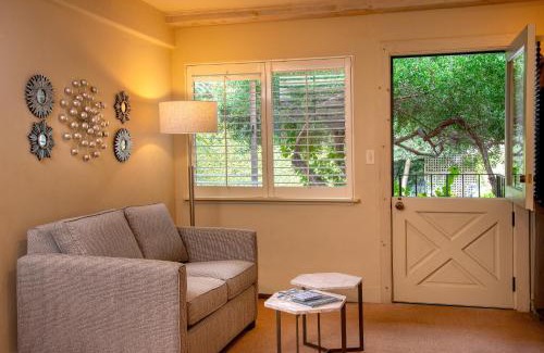 Northwest Carmel Cama Y Desayuno | Carmel Country Inn