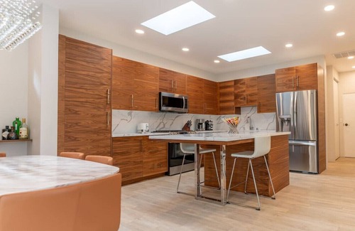 Monterey Casa | Carmel Hideaway - Modern Luxury