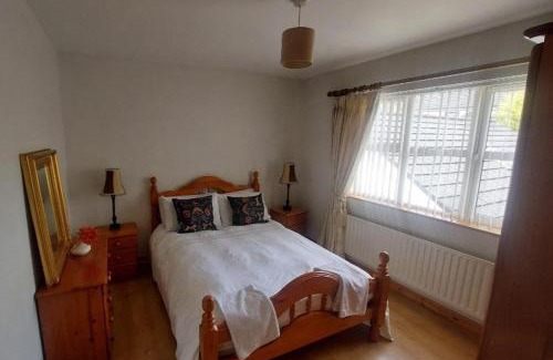 Carndonagh Casa | Carndonagh - 3-Bedrooms - Sleeps 6 7 - Garden
