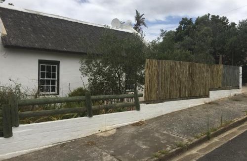 Bredasdorp Casa | Carneddie Cottage - main