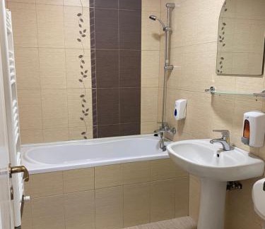 Oradea Hotel | Carnival City Hotel Oradea