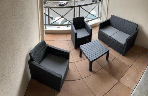 Chevigny-Saint-Sauveur Apartamento | Carol California