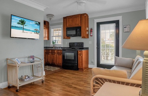 North Carolina Coast Hotel | Carolina Beach Inn