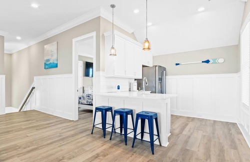 Crescent Beach Casa | Carolina Breeze 8BR Luxury Vacation Home