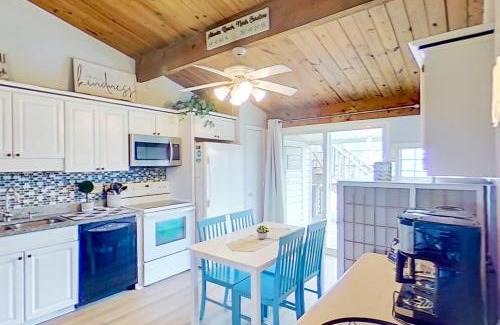 Atlantic Beach Casa | Carolina Coasting