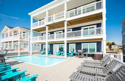 Yaupon Beach Casa | Carolina Dreamin' by Oak Island Accommodations