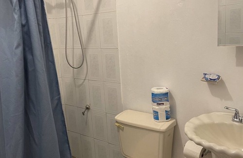 Trujillo Bajo Apartamento | Carolina Studio close drive anywhere, no cleaning fee