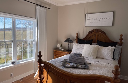 Dunlap Otro | Carolyn’s Acres Farm & Incredible Mountain Views