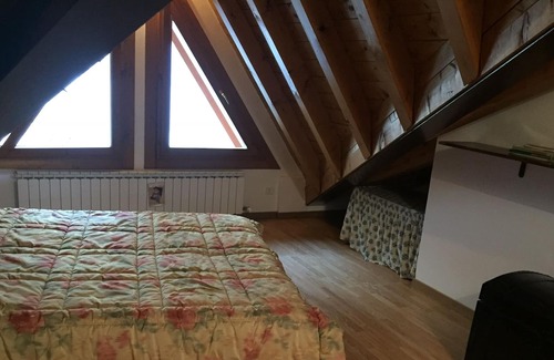Carona Apartamento | Carona: bonita casa para familias en las pistas de esquí con 6 camas)