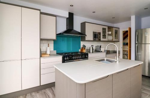 Broad Haven Casa | Carousel