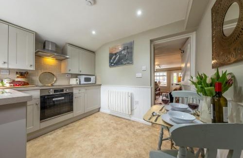 Wighton Casa | Carpenters Cottage