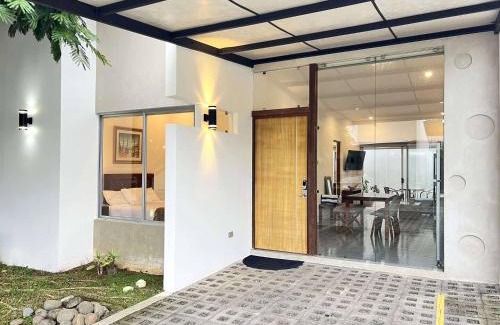 Jacó Apartamento | Carport Strong Wifi Vaulted Ceilings