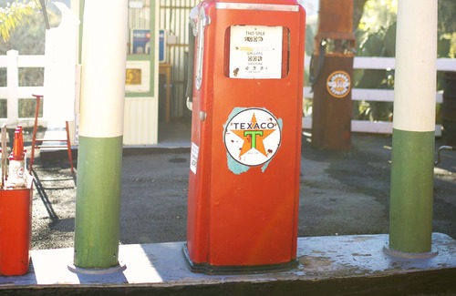 Martinez Casa | Carquinez straight Caboose train bungalow 1920’s historic stay