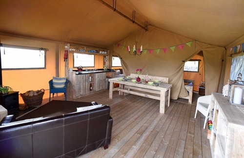 Denny Otro | Carr's Hill Luxury Safari Tents