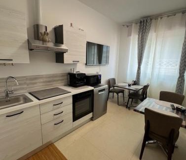 Borgomanero Apartamento | Carrera Living Family Apartments