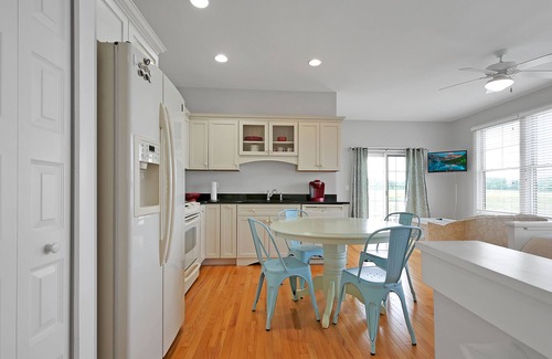 Ottawa Casa | Carriage House | 0 Bed, 1 Bath
