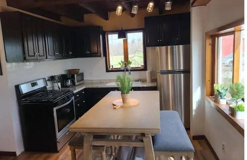Schuylerville Cabaña | Carriage House in Old Saratoga