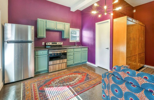 Bellville Casa | Carriage House