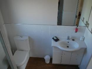 Lowburn Hotel | Carrick Lodge Motel