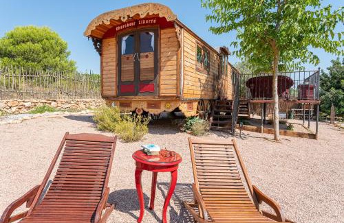 San Jorge Chalet De Esquí | Carromato de Circo - Tierra de Arte