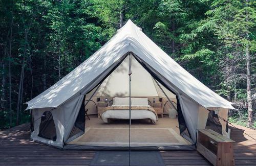 Carson Otro | Carson Glamping Escapes in this Wonderful Bell Tent Rental in Washington