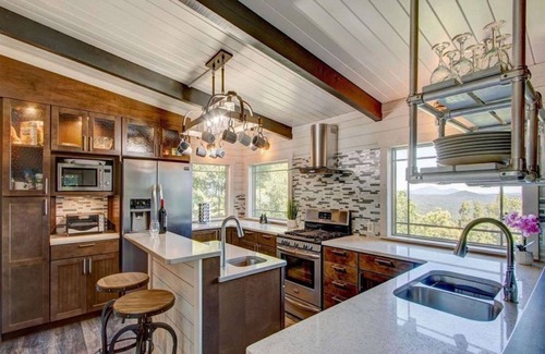 Dahlonega Casa | Carson's Run on Cedar Mountain--Cozy retreat with spectacular mountain views.