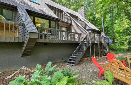 East Ellijay Casa | Cartecay River Townhome, pet friendly 2/2 townhouse, close to everything!