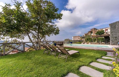 Schiazzano Villa | Cartenì Countryside Elegance Views and Guest Services by Feeling Italy
