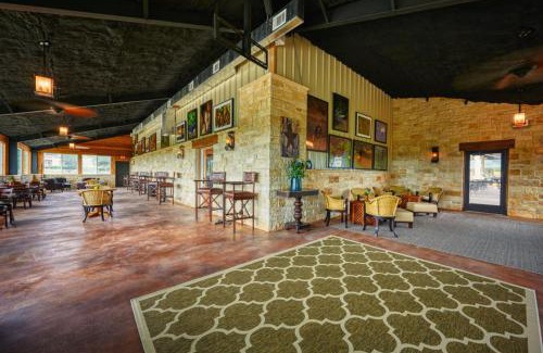 Johnson City Complejo | Carter Creek Winery Resort & Spa
