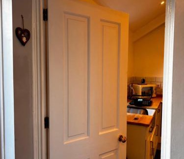 Shrewsbury Apartamento | Cartref - Fully equipped and stunning town flat